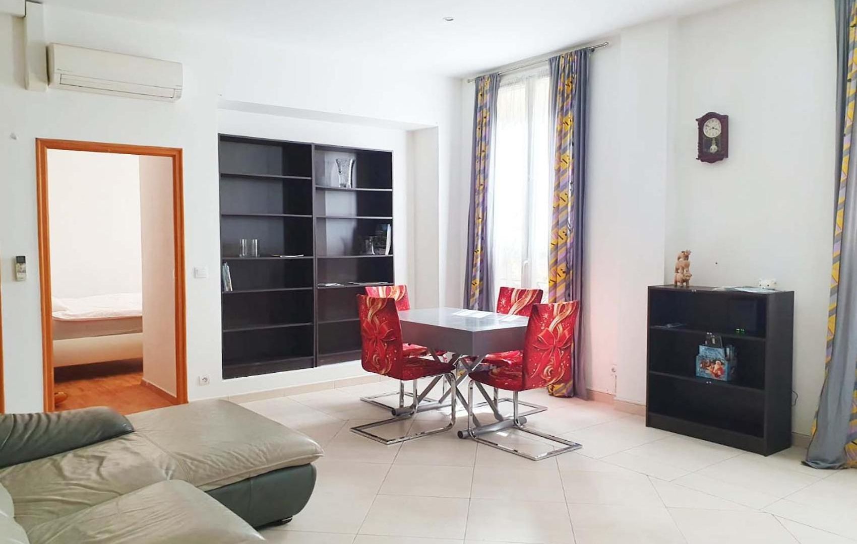 Apartment Super *