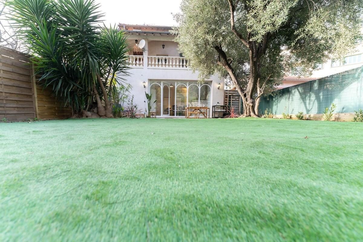 Magnifique Rez De Jardin Port *