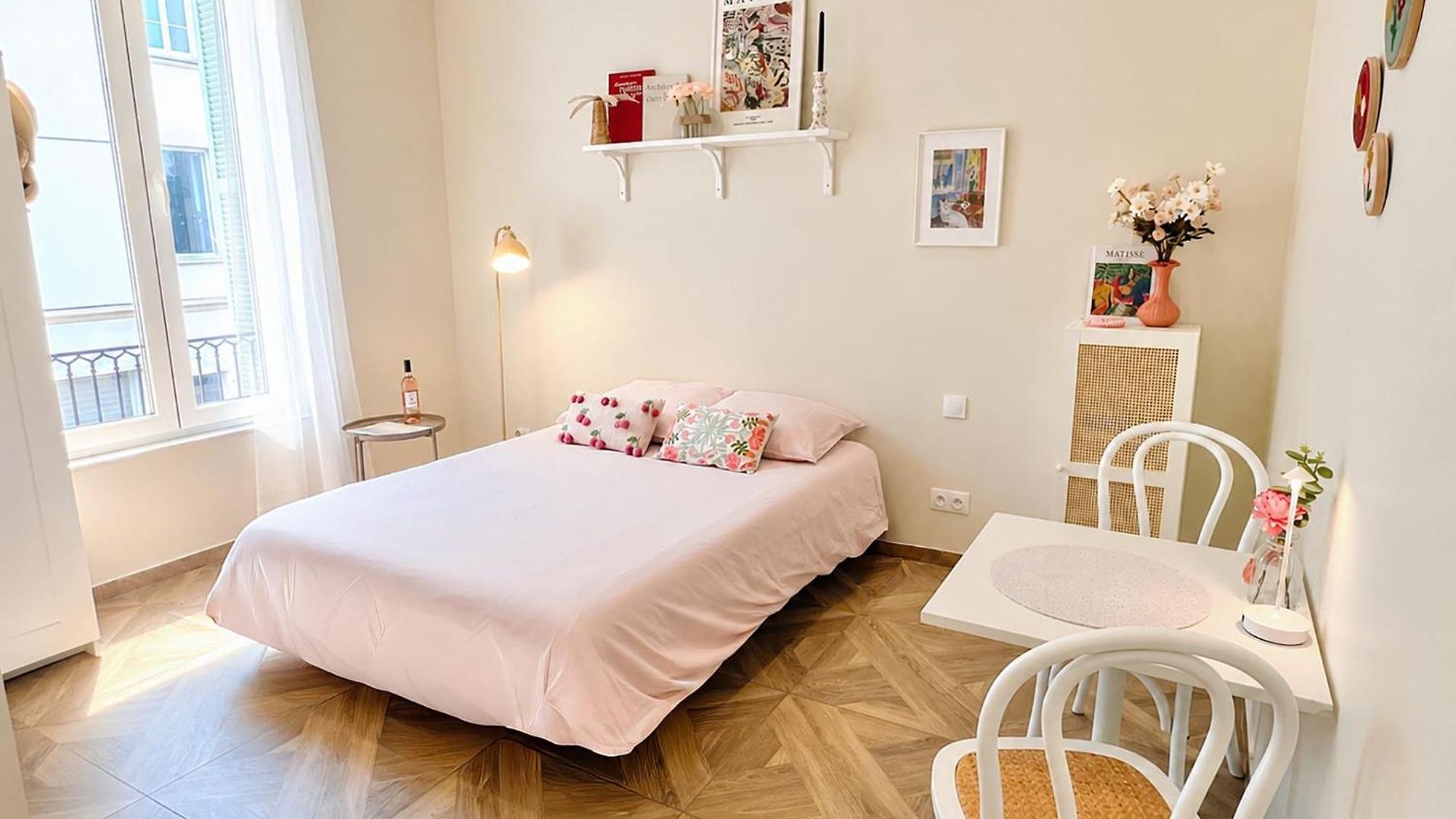Le Petit - 4 Studios, 2 With Private Terrace - Centre Apartment