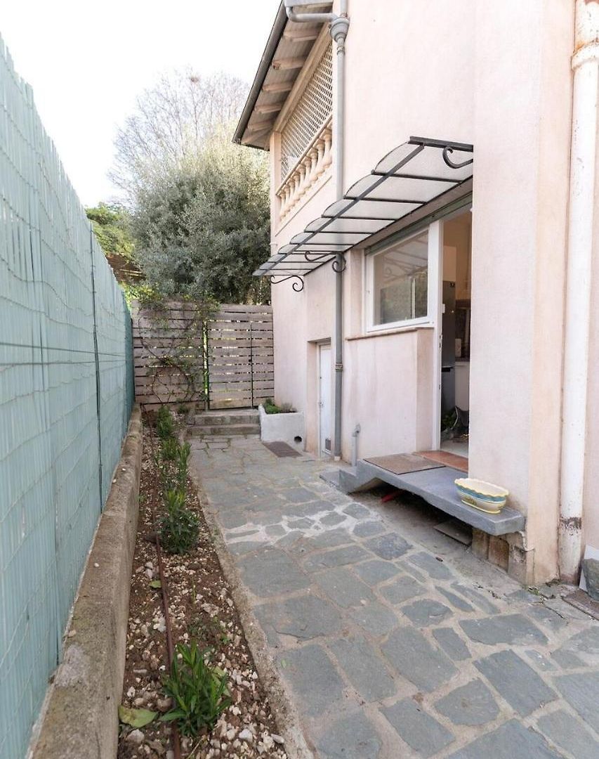 Magnifique Rez De Jardin Port *