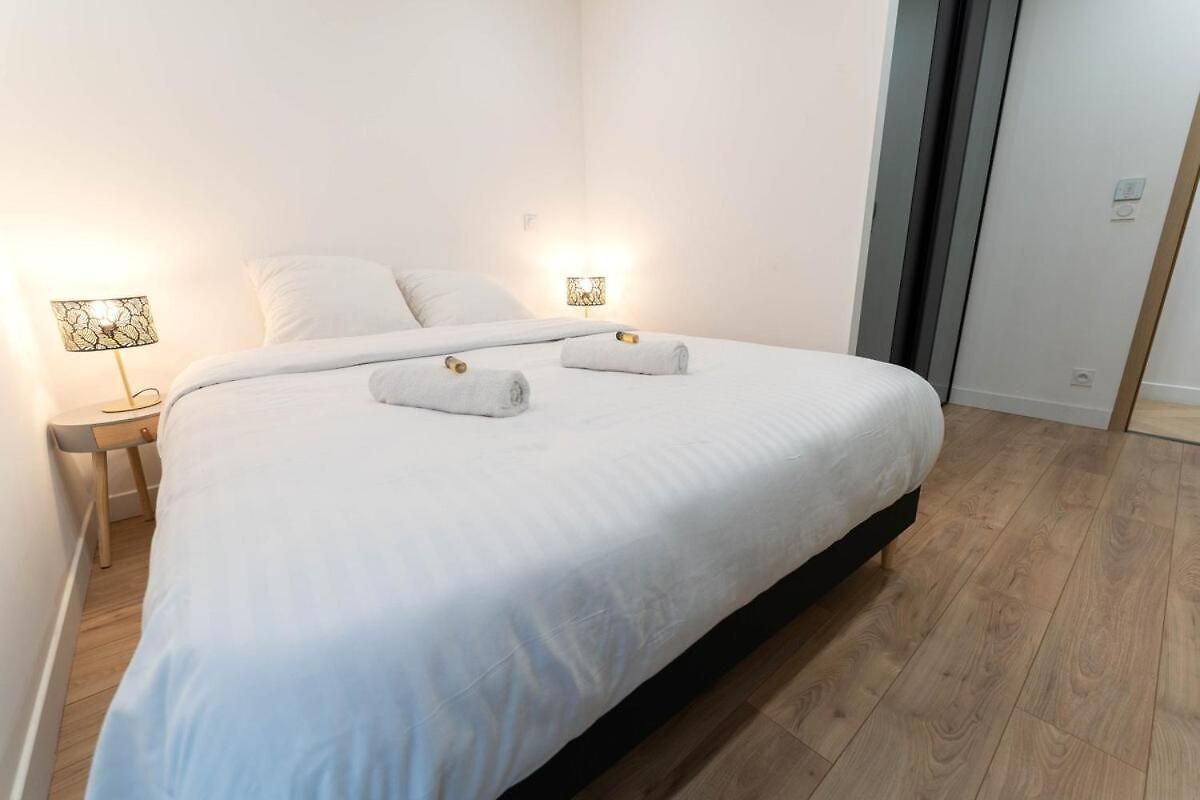 Apartment Magnifique Avec Piscine Et Jardin Nice