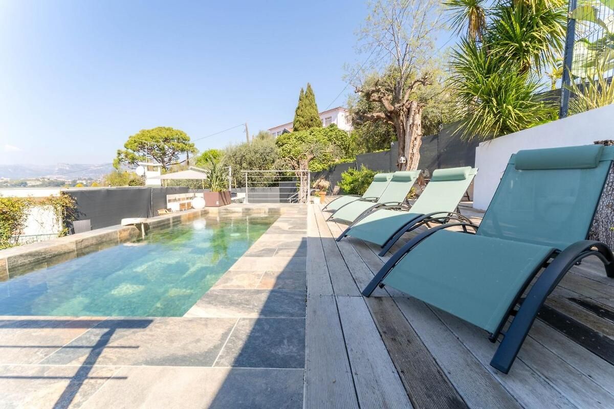 Magnifique Avec Piscine Et Jardin * Nice
