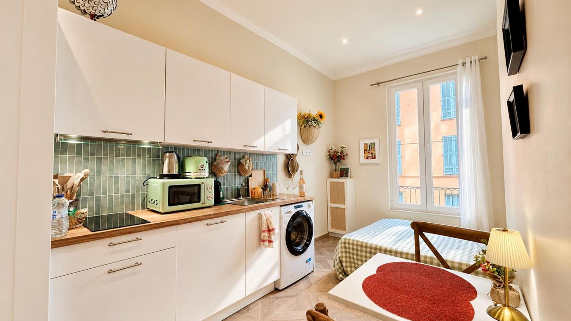Apartment Le Petit - 4 Studios, 2 With Private Terrace - Centre *