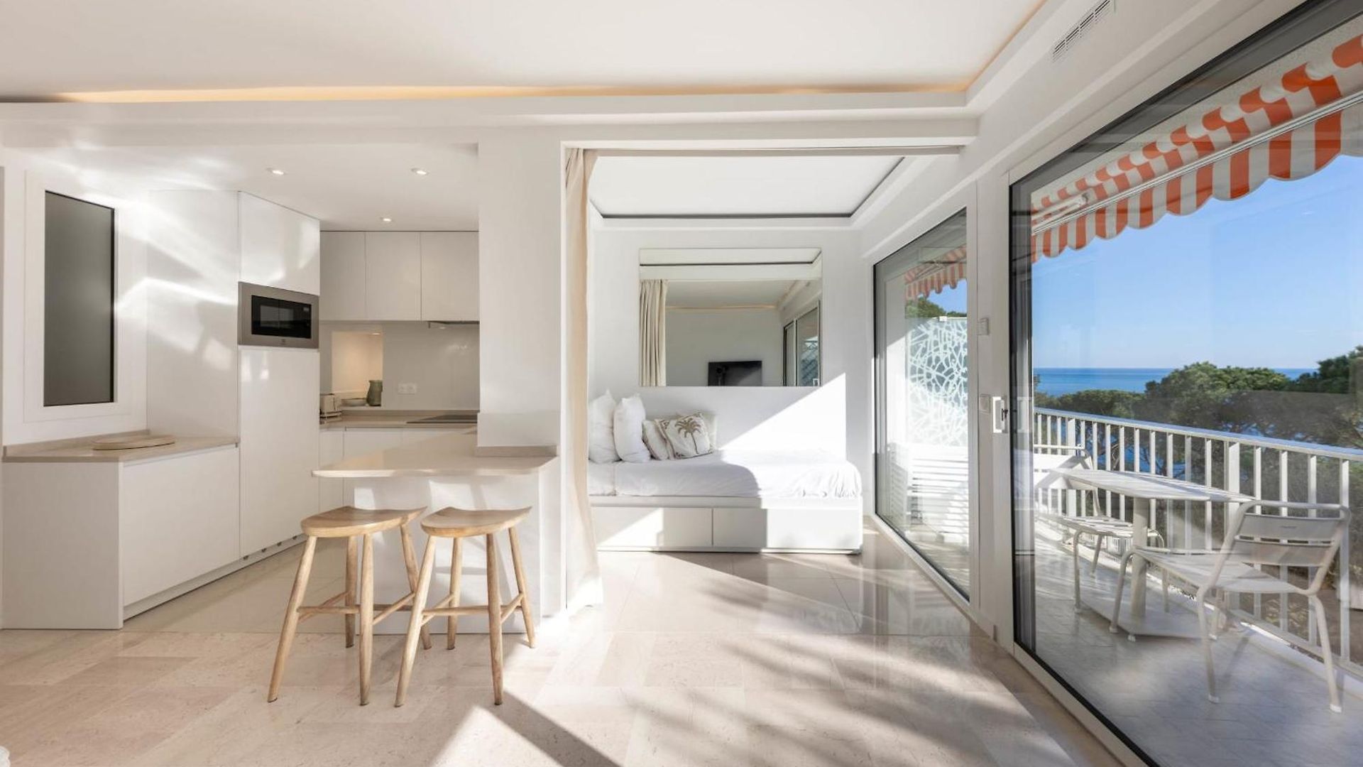 06db Magnificent Flat With Incredible View Mont Boron *
