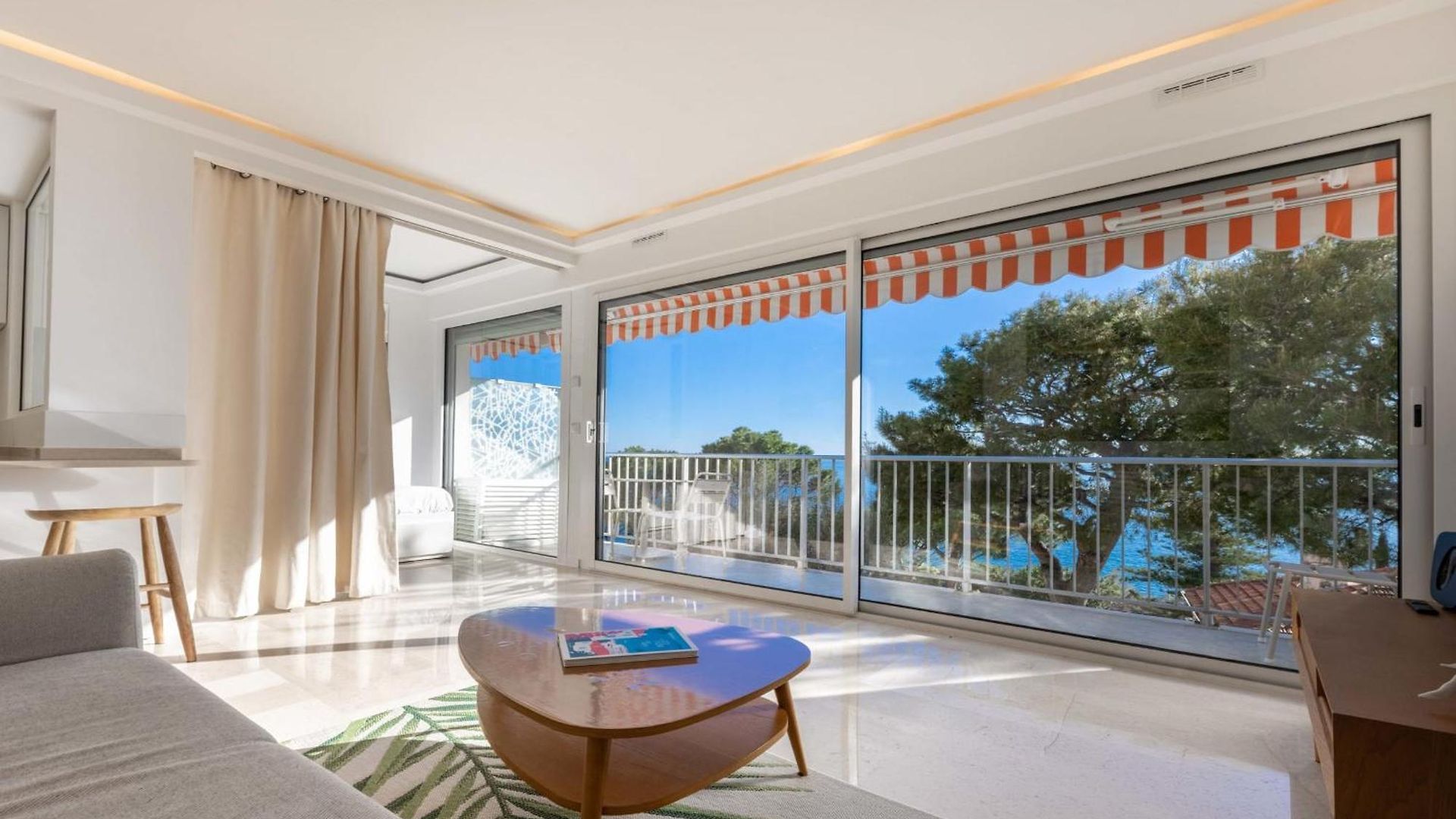 06db Magnificent Flat With Incredible View Mont Boron