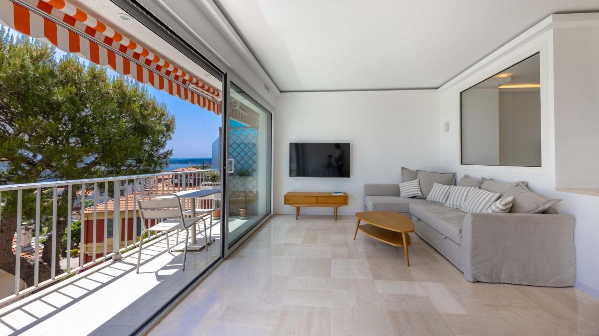 06db Magnificent Flat With Incredible View Mont Boron Apartment Nice