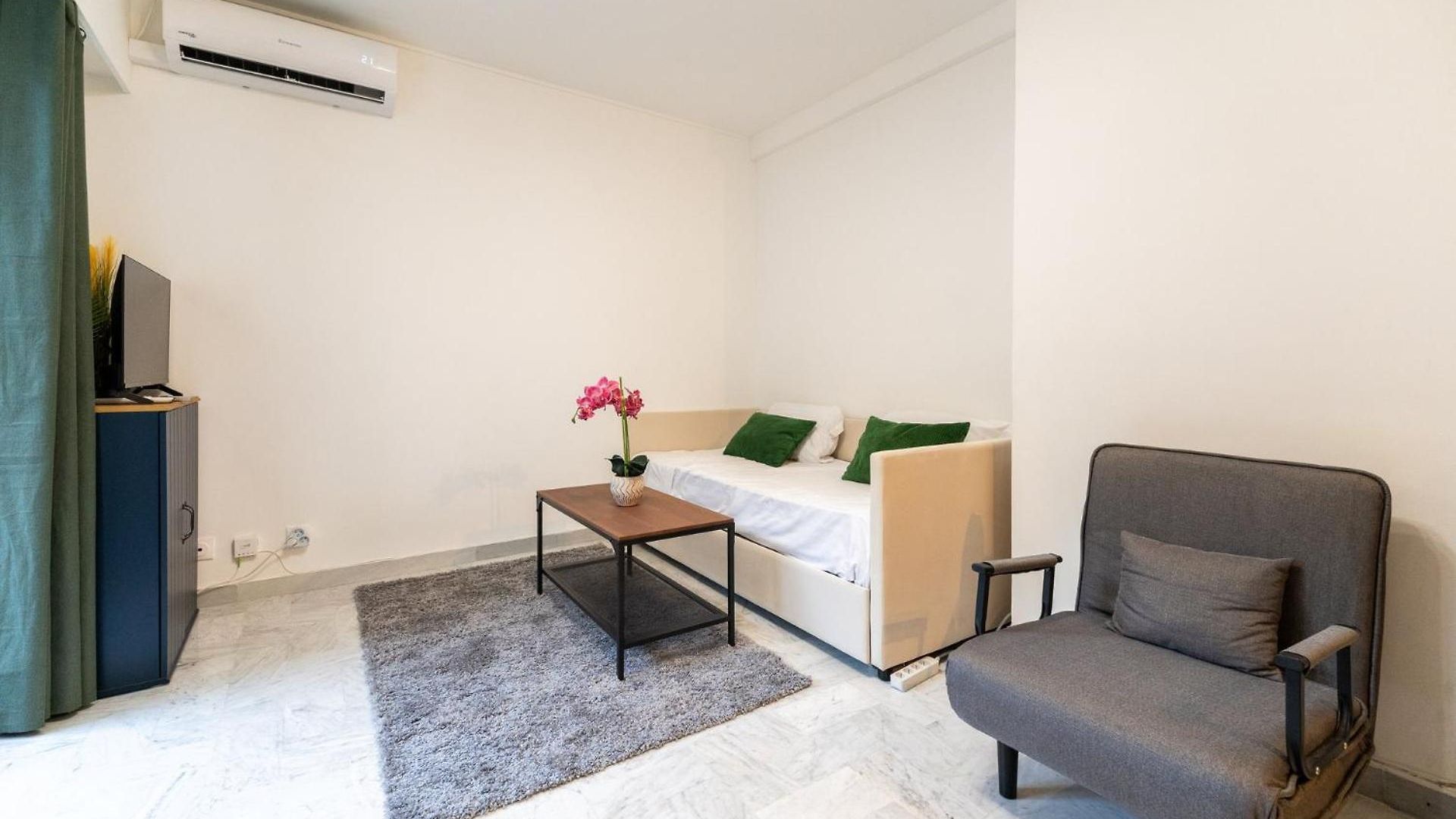 Grand Pret De La ! Apartment *