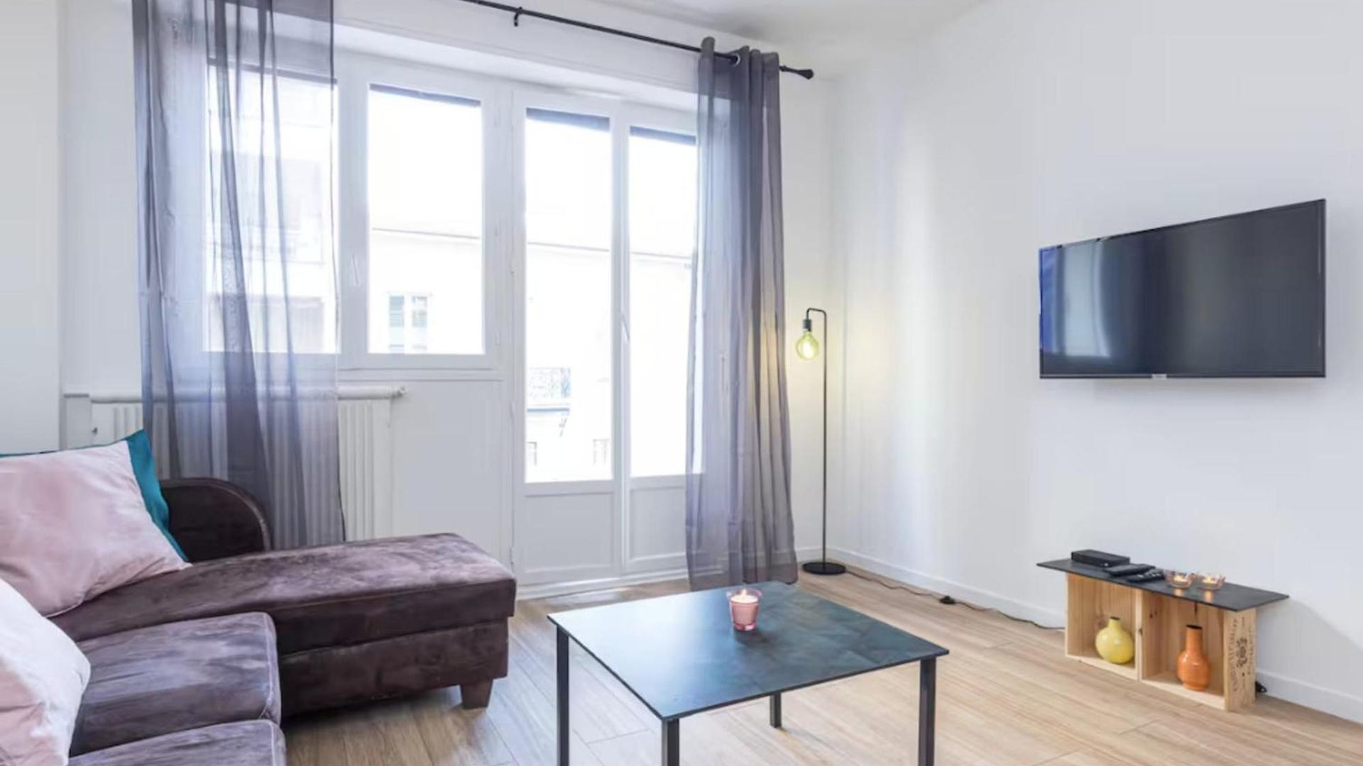 Apartment Beautiful 2 Bedrooms Close To The Sea