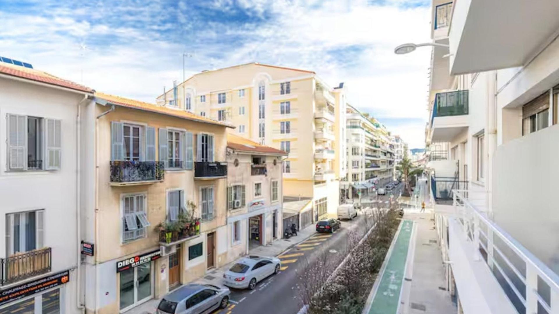 Beautiful 2 Bedrooms Close To The Sea