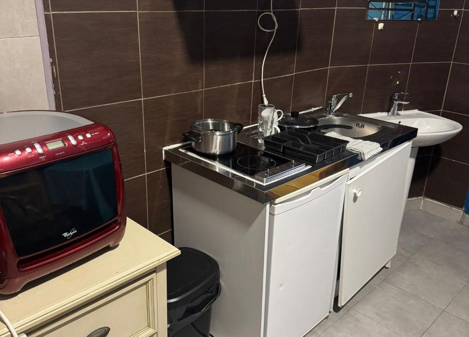 Hotel Simple - Fresh Start 2026 *