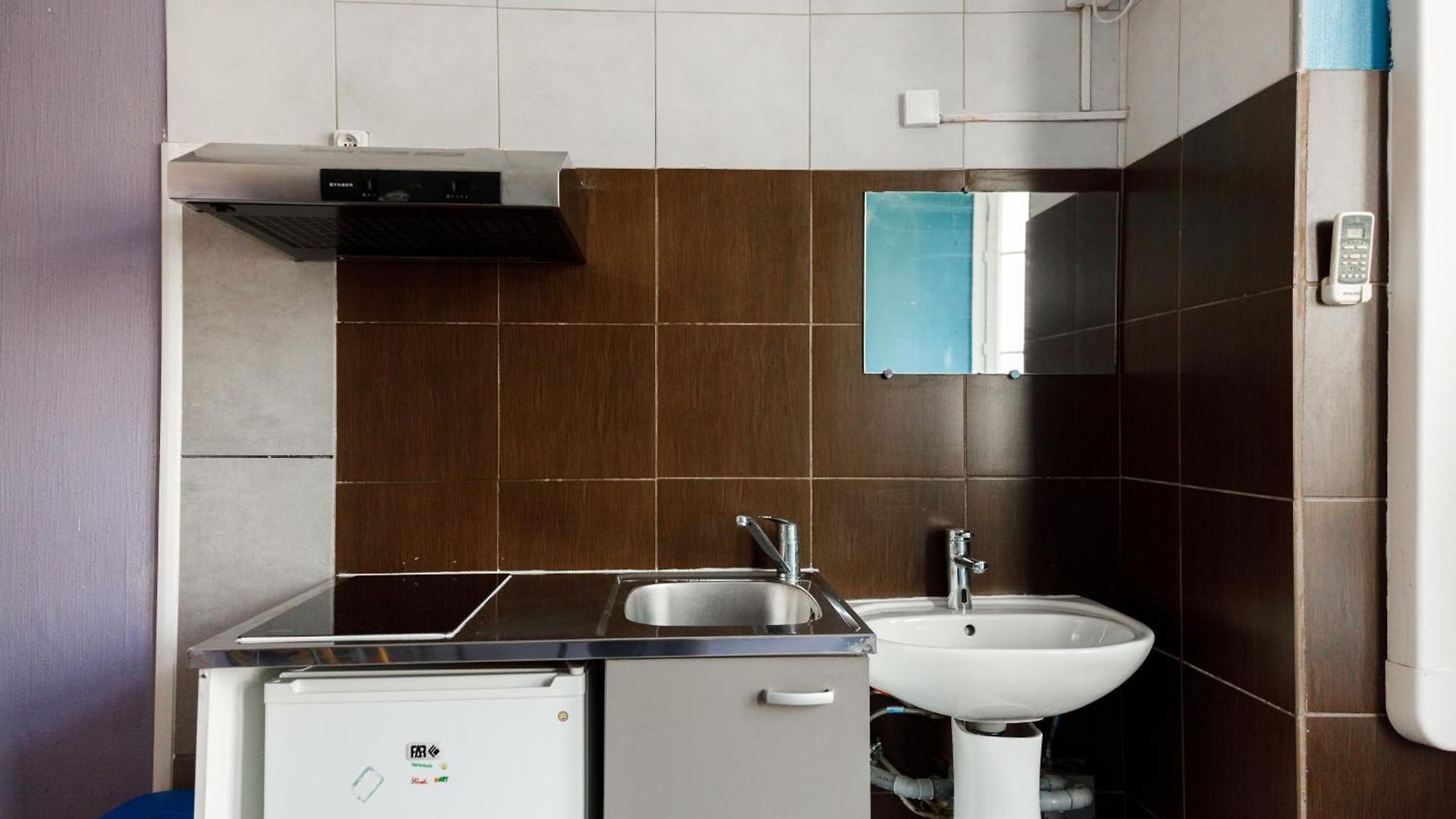 Simple - Fresh Start 2026 Hotel