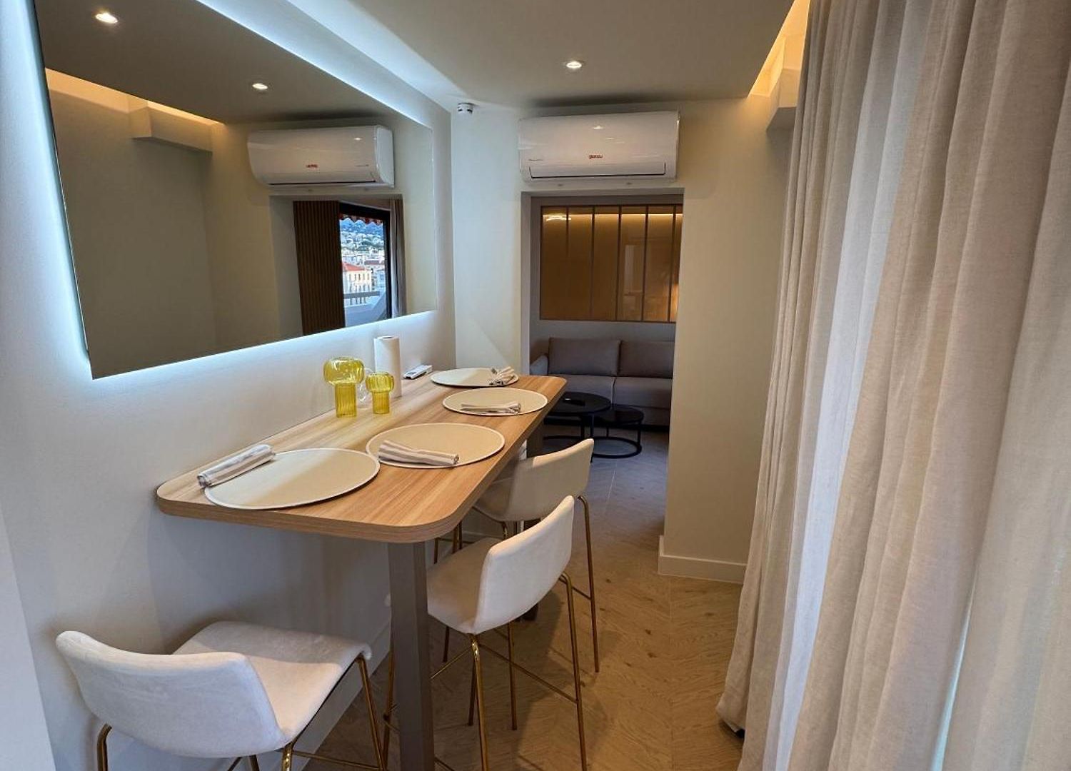 Apartment Terrasse 20m2 T2 Etoile - Hyper Centre Carre D'or