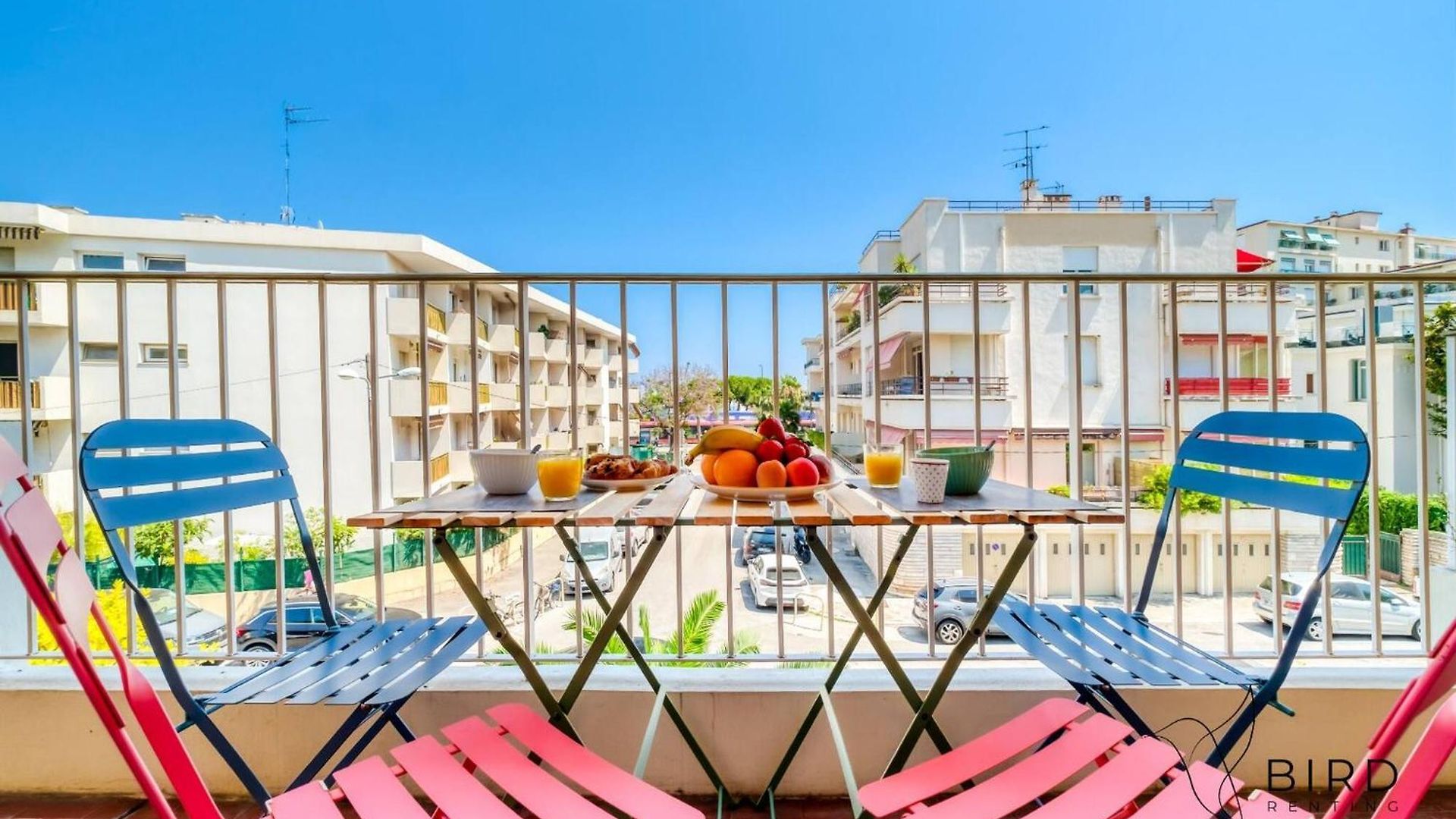 1br W Terrace & Parking