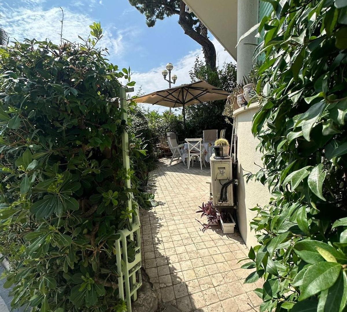 Garden House On The Promenade - Sea View Apartment *