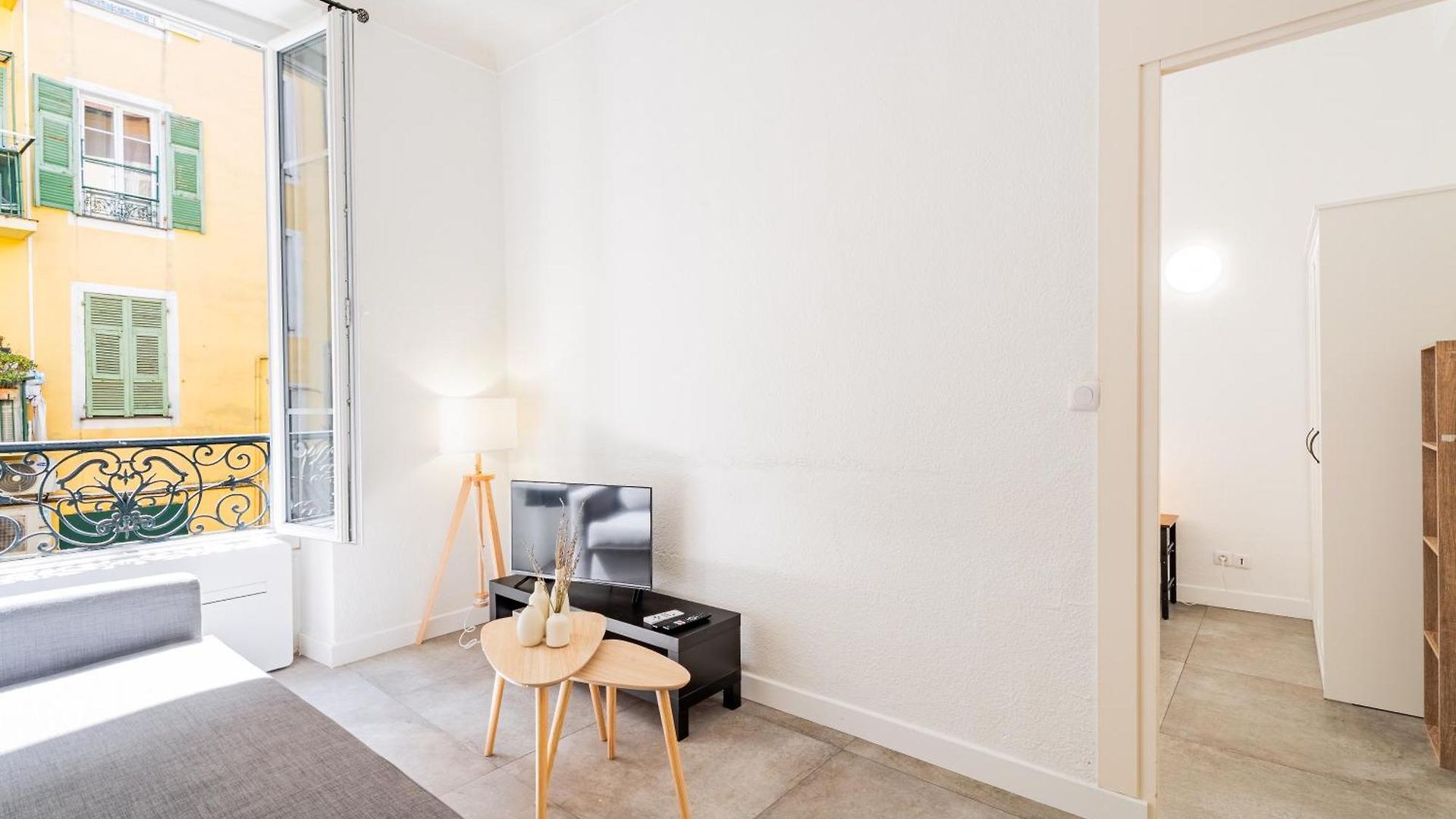 Location , Port Of Nice, Charming Flat #2 Apartment