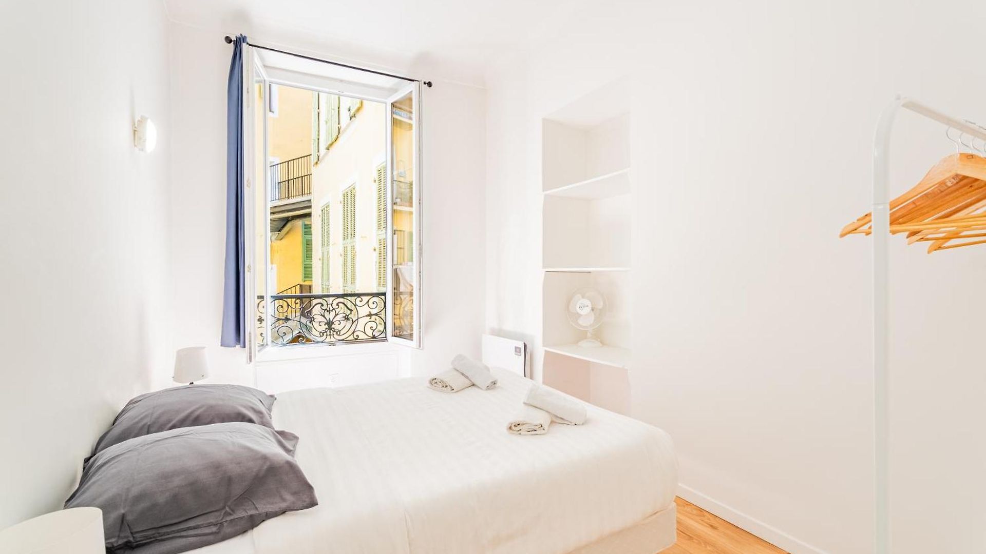Location Of Nice, Le Port, Charming Flat 4
