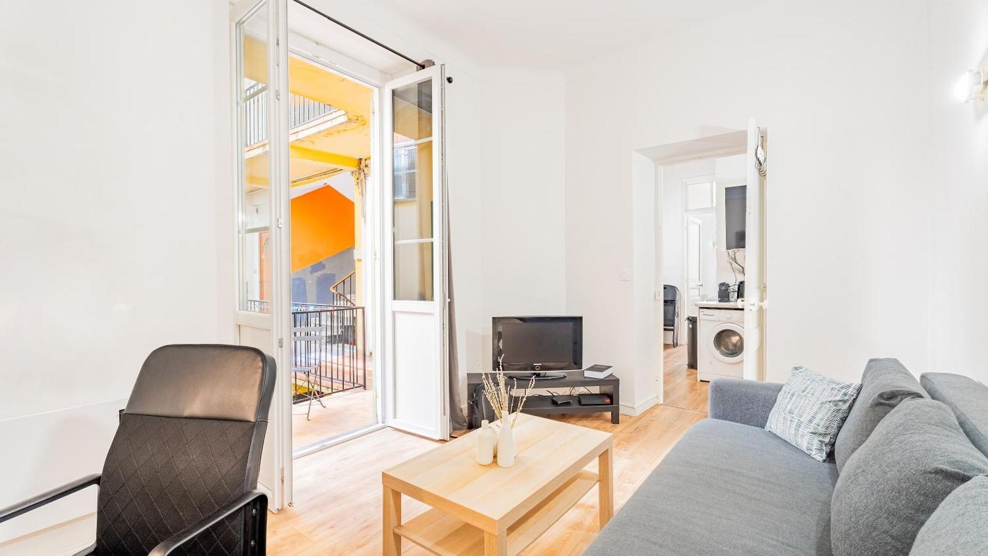 Location Of Nice, Le Port, Charming Flat 4 Apartment *