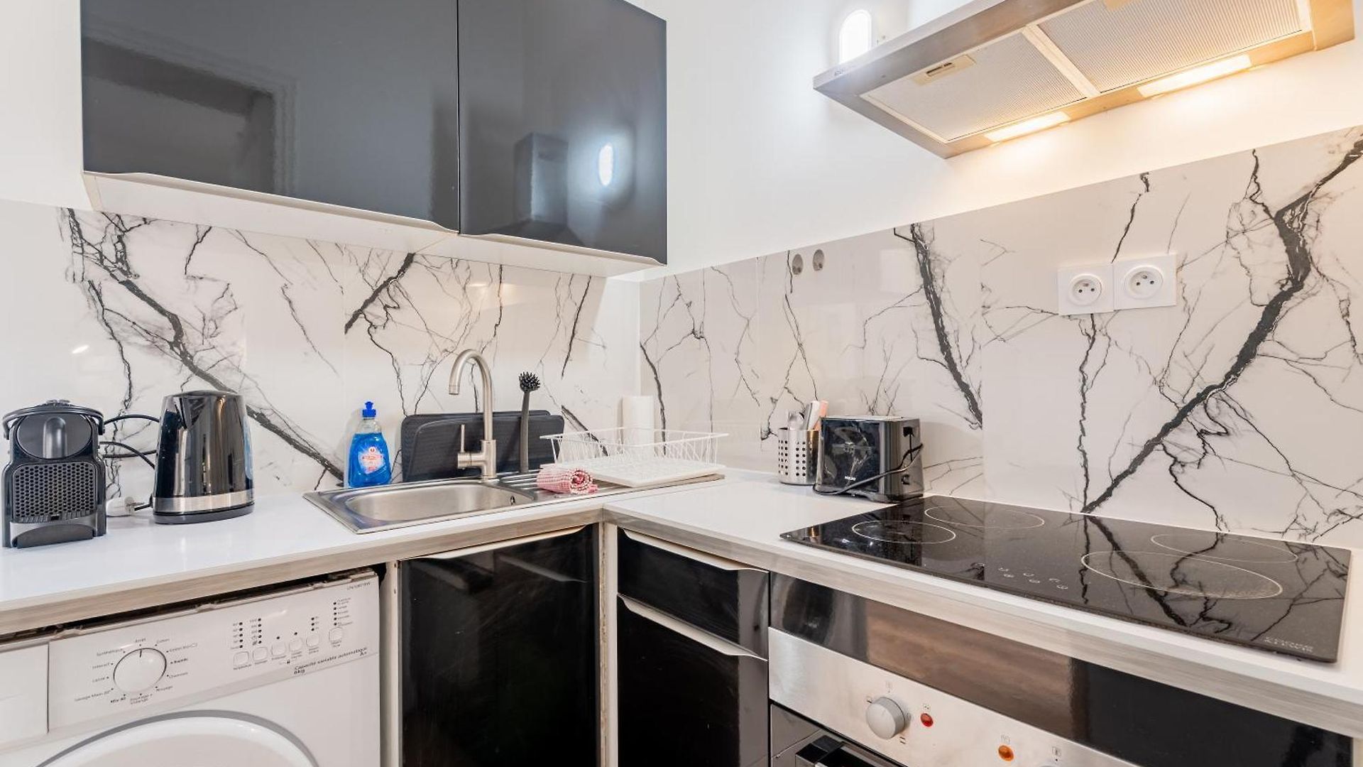 Location Of Nice, Le Port, Charming Flat 4 Apartment