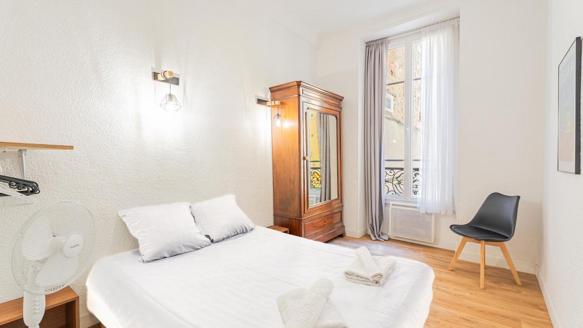 Charming Port Of Flat 1