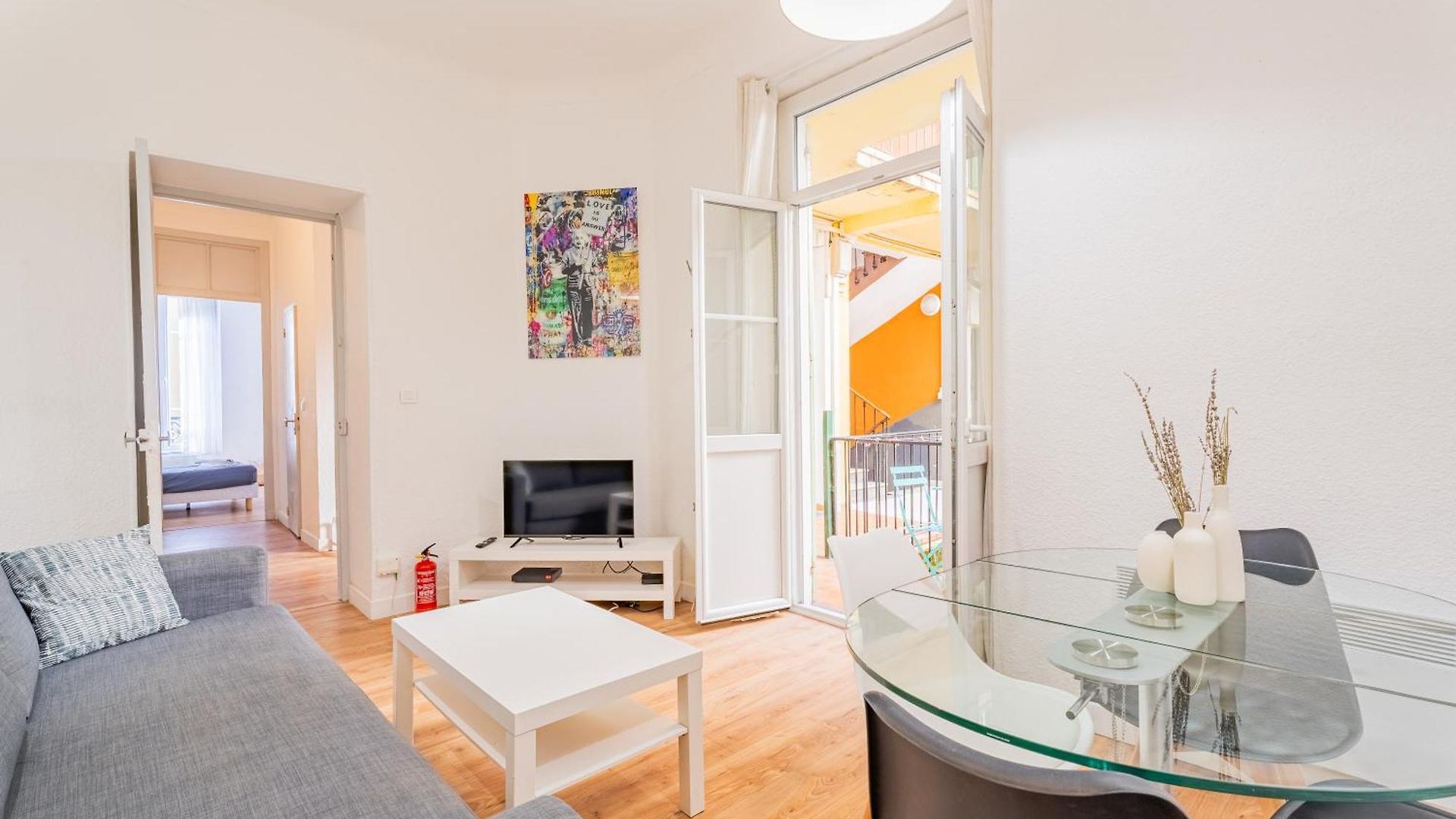Charming Port Of Flat 1 Apartment *