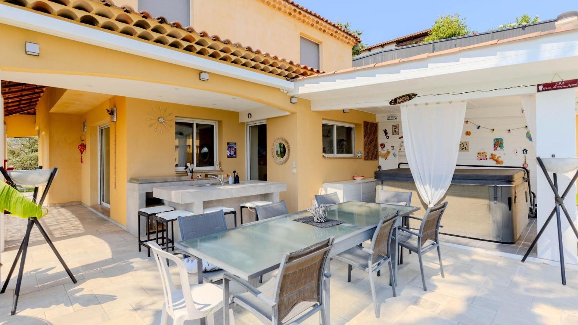 Apartment Bellet - De Charme, 4 Chambres, Plancha & Piscine Nice