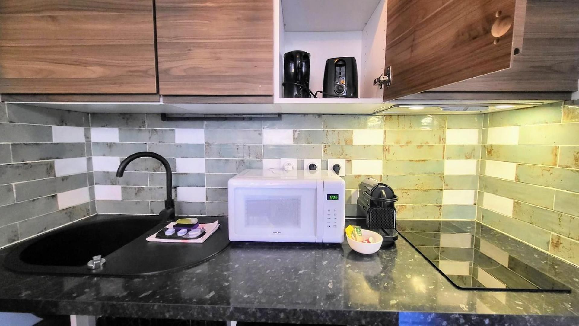 Wehost Clemenceau Sunny Palace 4 Pers 1 Bedroom *