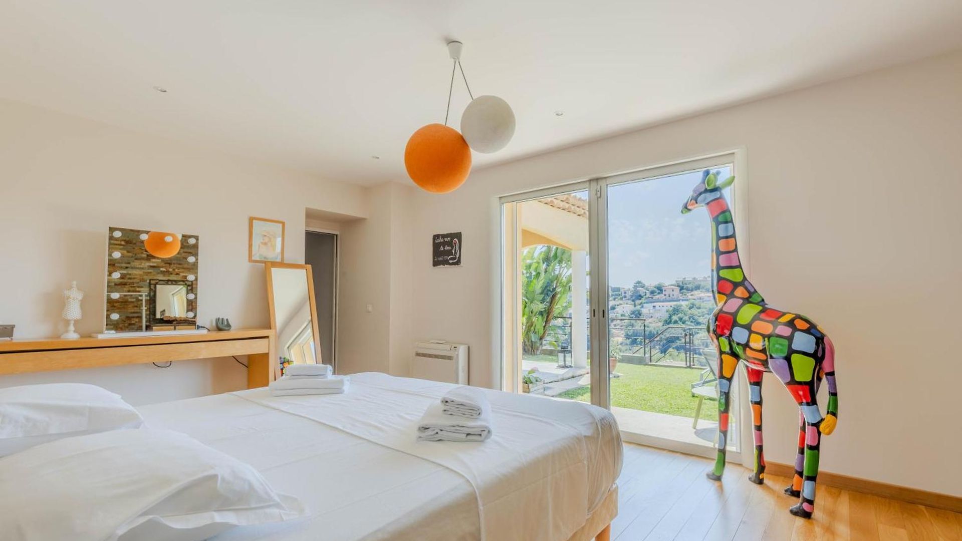 Bellet - De Charme, 4 Chambres, Plancha & Piscine Apartment