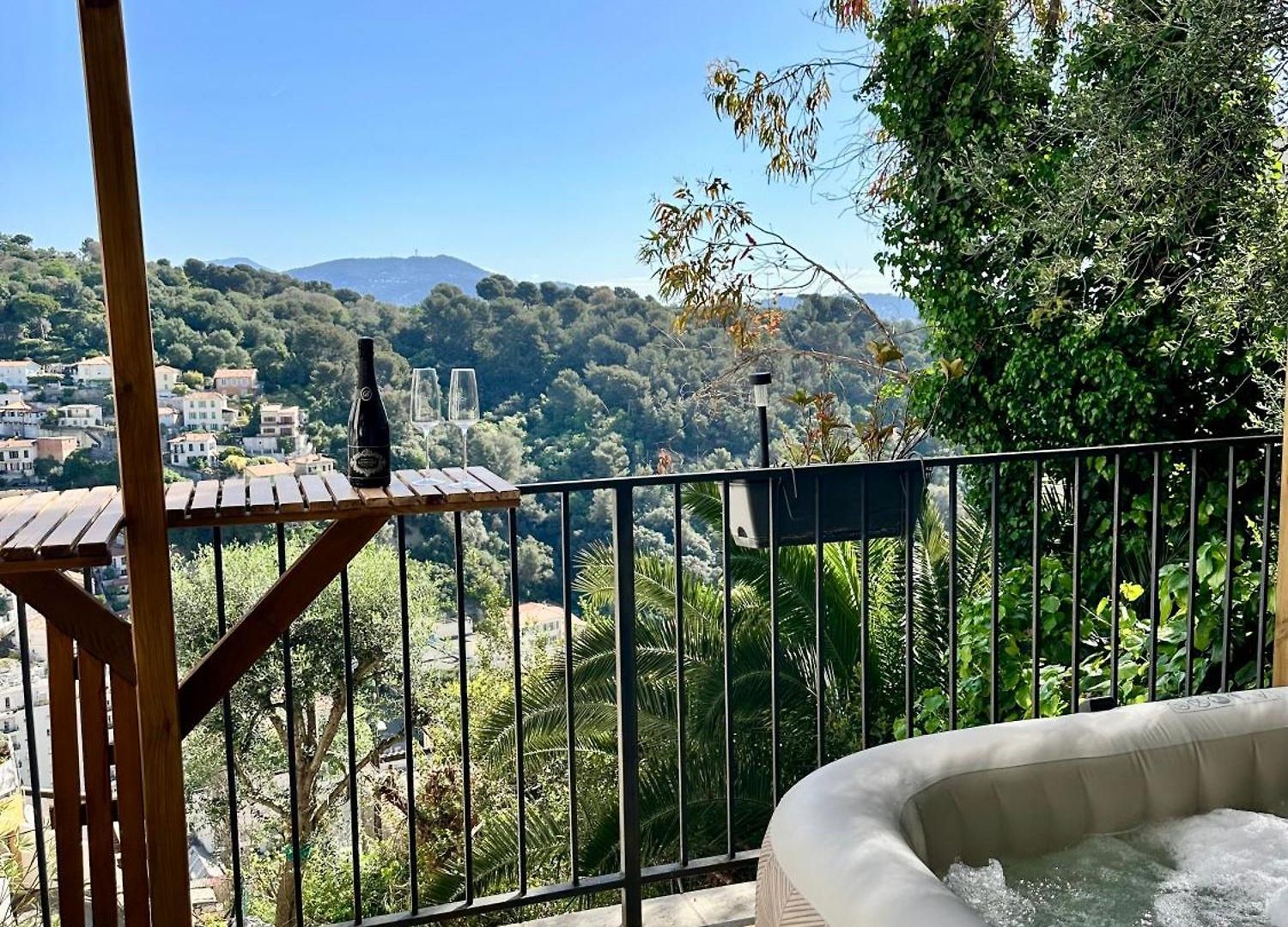 Romantique Avec Jacuzzi Prive - Apercu - Terrasse - Parking Gratuit Apartment