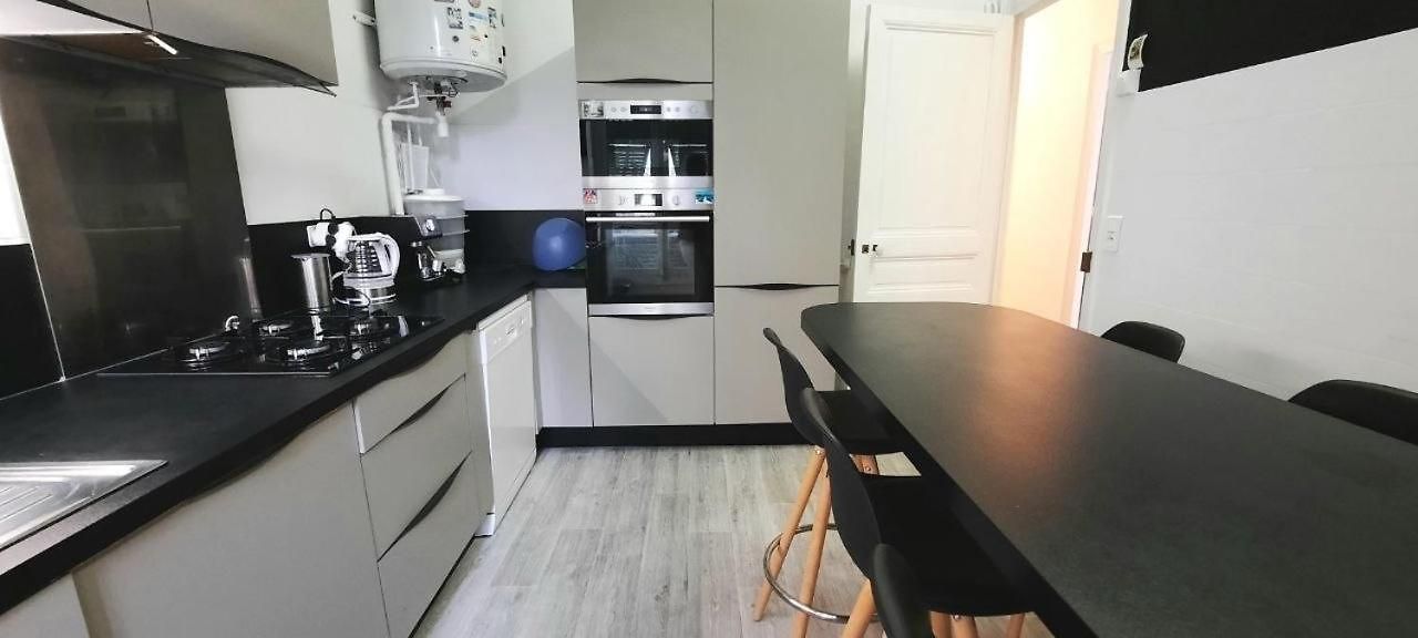 Plein Centre Magnifique Double Climatisee Bed & Breakfast Nice