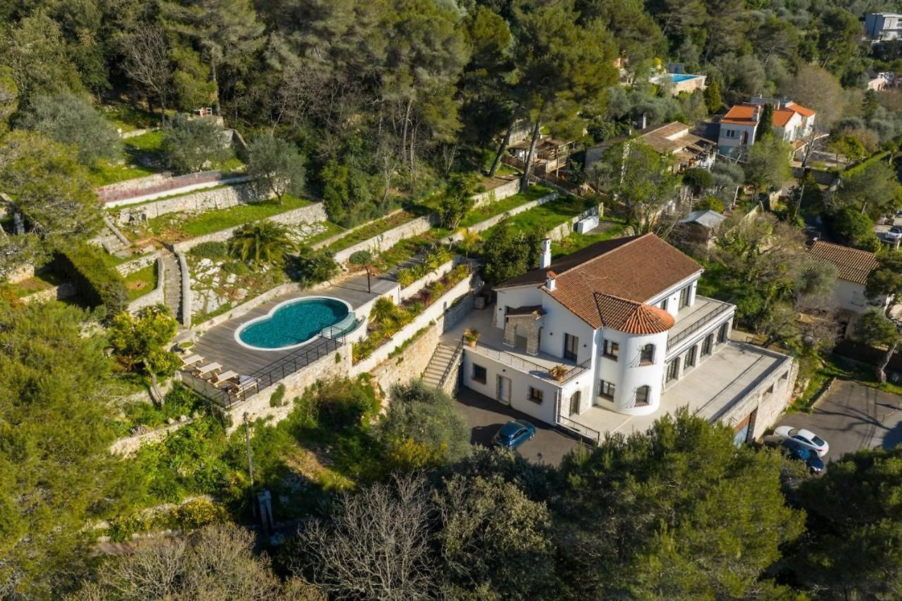 Villa Panoramic-view Villa, 5 En-suites, Pool, Sleeps 10 Nice