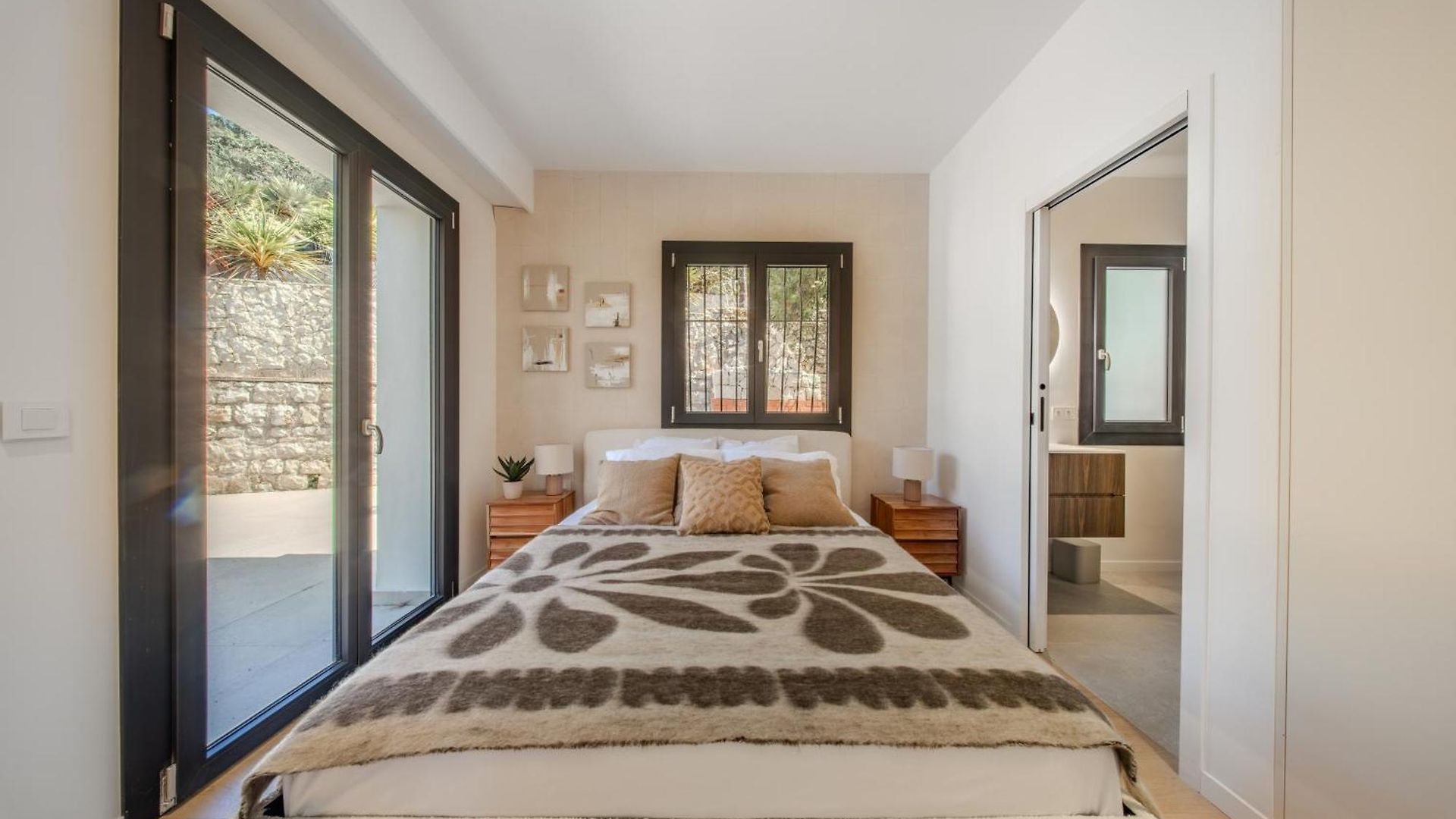 Villa Panoramic-view Villa, 5 En-suites, Pool, Sleeps 10 *