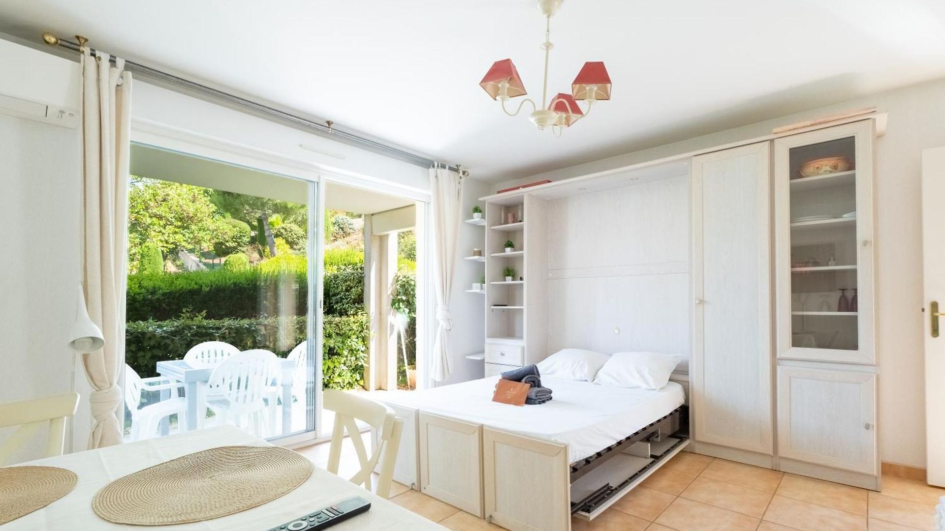 Apartment Summer Holidays Riviera