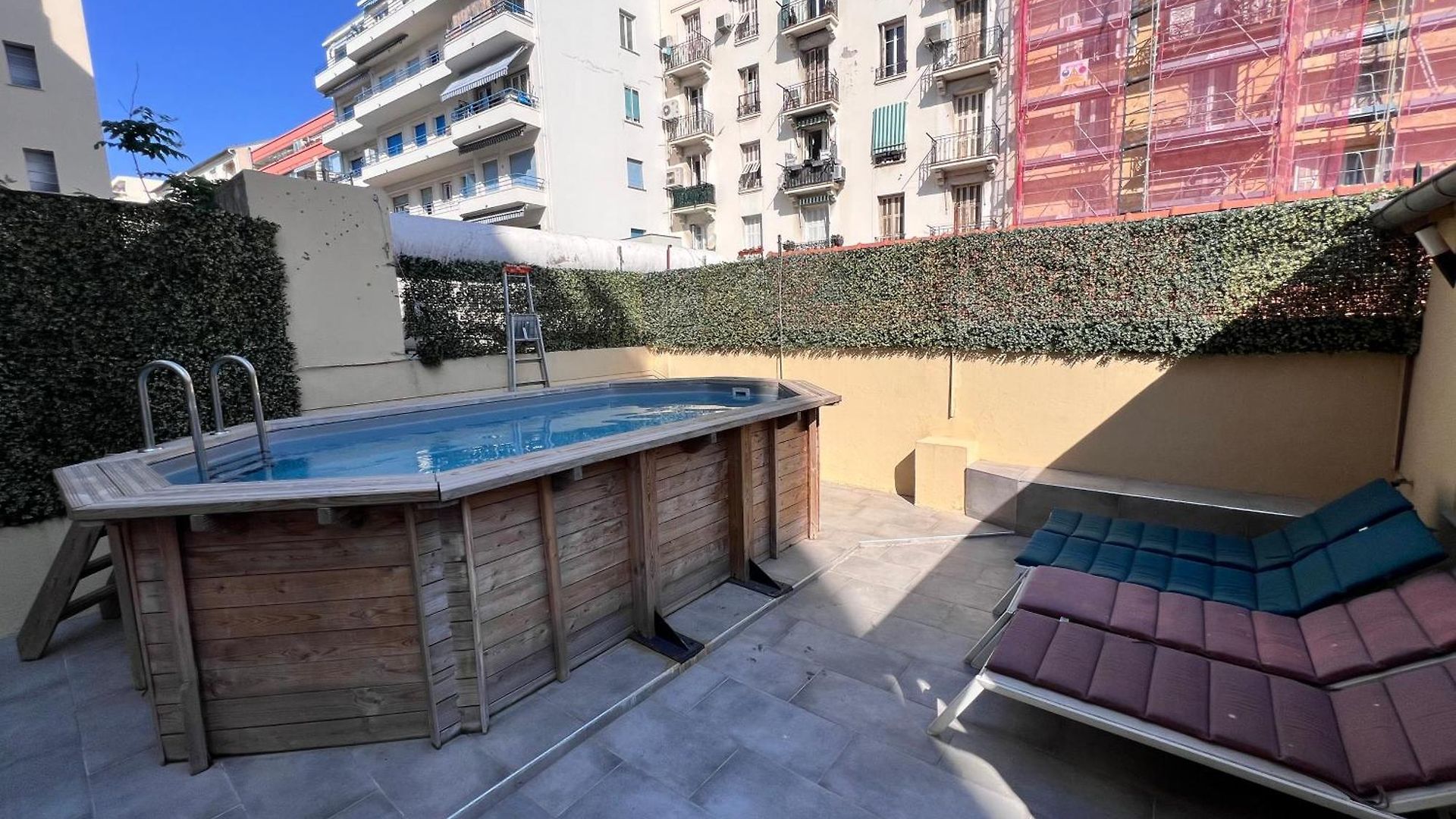 3 Chambres, Piscine Privee Et Parking
