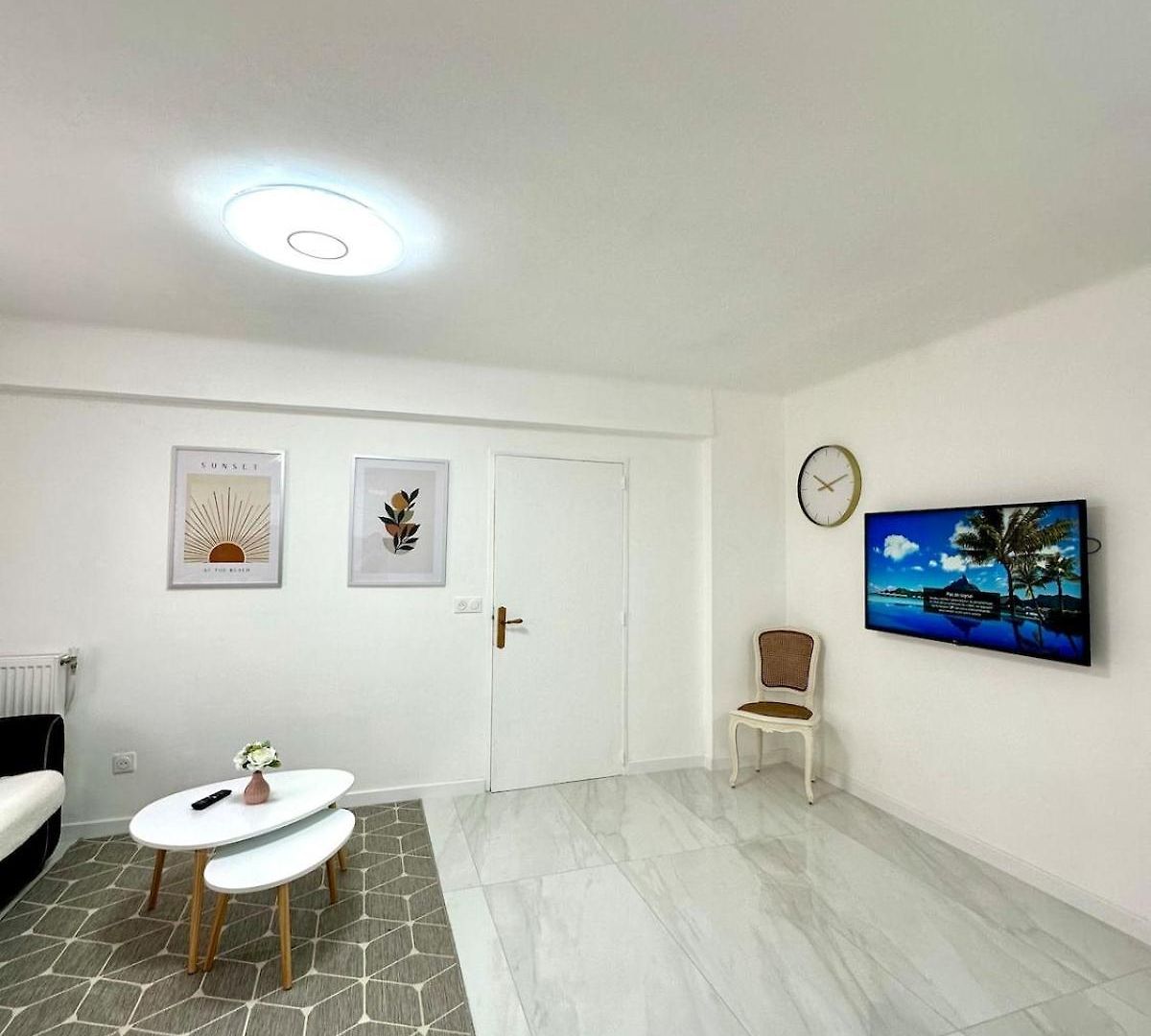 A 5min De La Climatise Apartment *