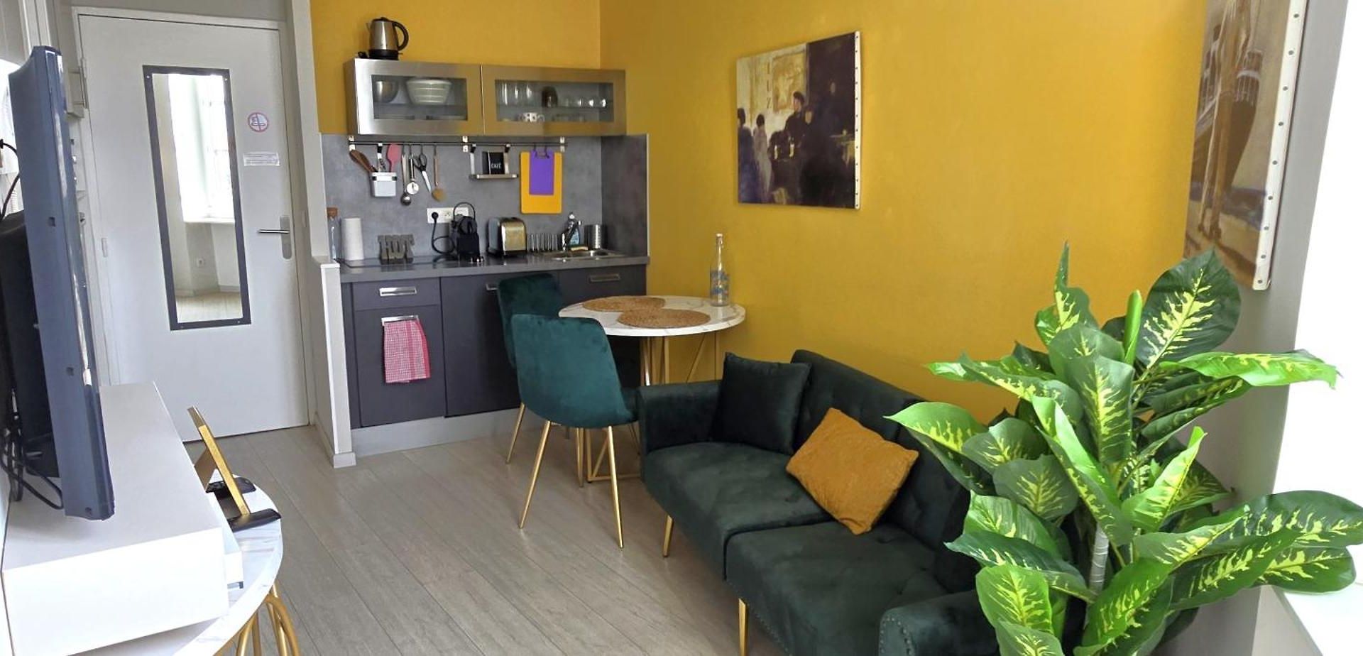 Sunny Loft At Gate Of Old * Nice