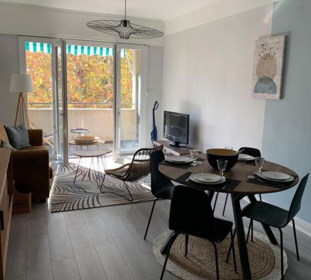Le Delfino - Stunning T3 Balcony And Private Parking - Port Riquier *