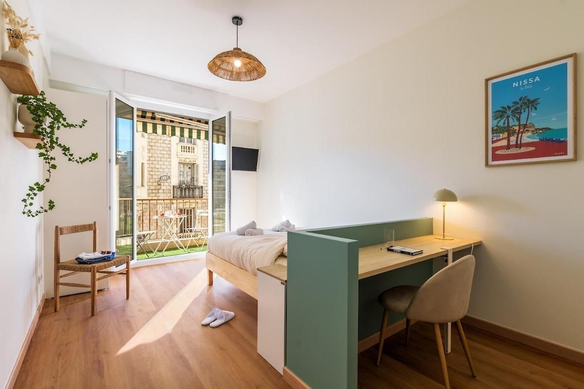 Apartment Charme Nicois, 15min De La Mer, 3 Chambres, Climatisation, Terrasse Nice
