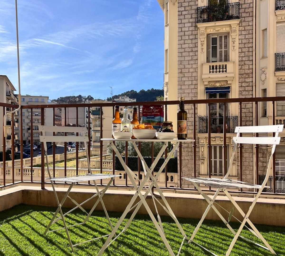 Charme Nicois, 15min De La Mer, 3 Chambres, Climatisation, Terrasse * Nice