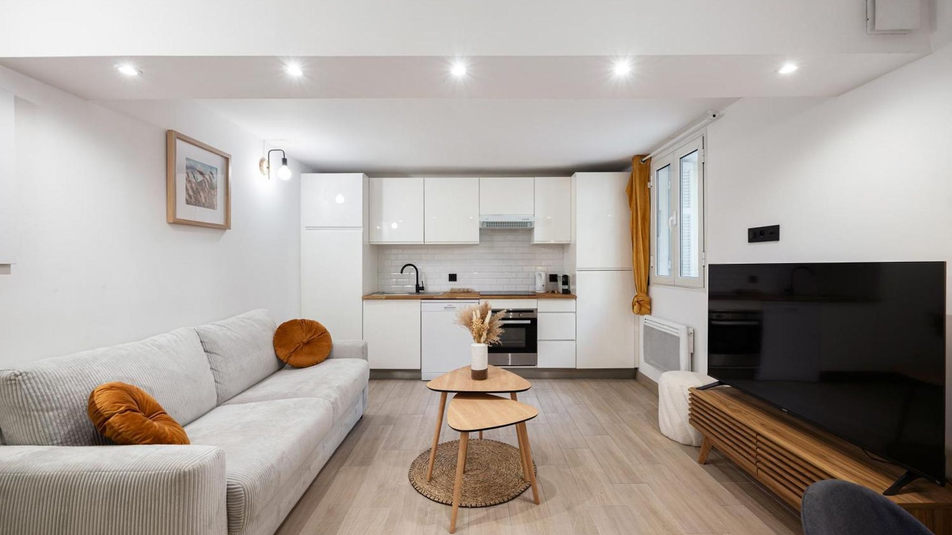 Cozy & Renovated - Close To Market Square Restaurants Nice