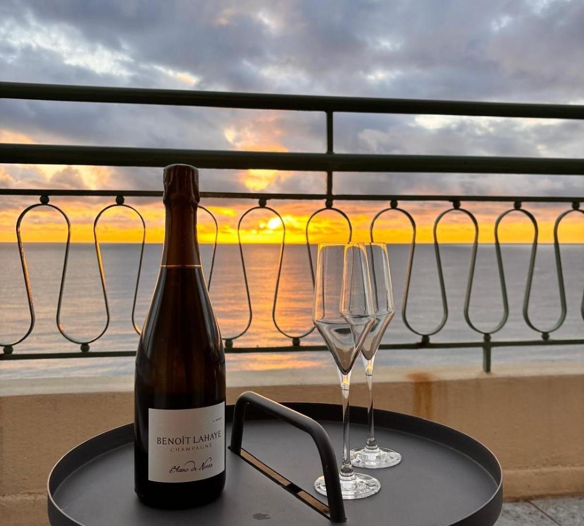 Un Balcon Sur La Apartment Nice