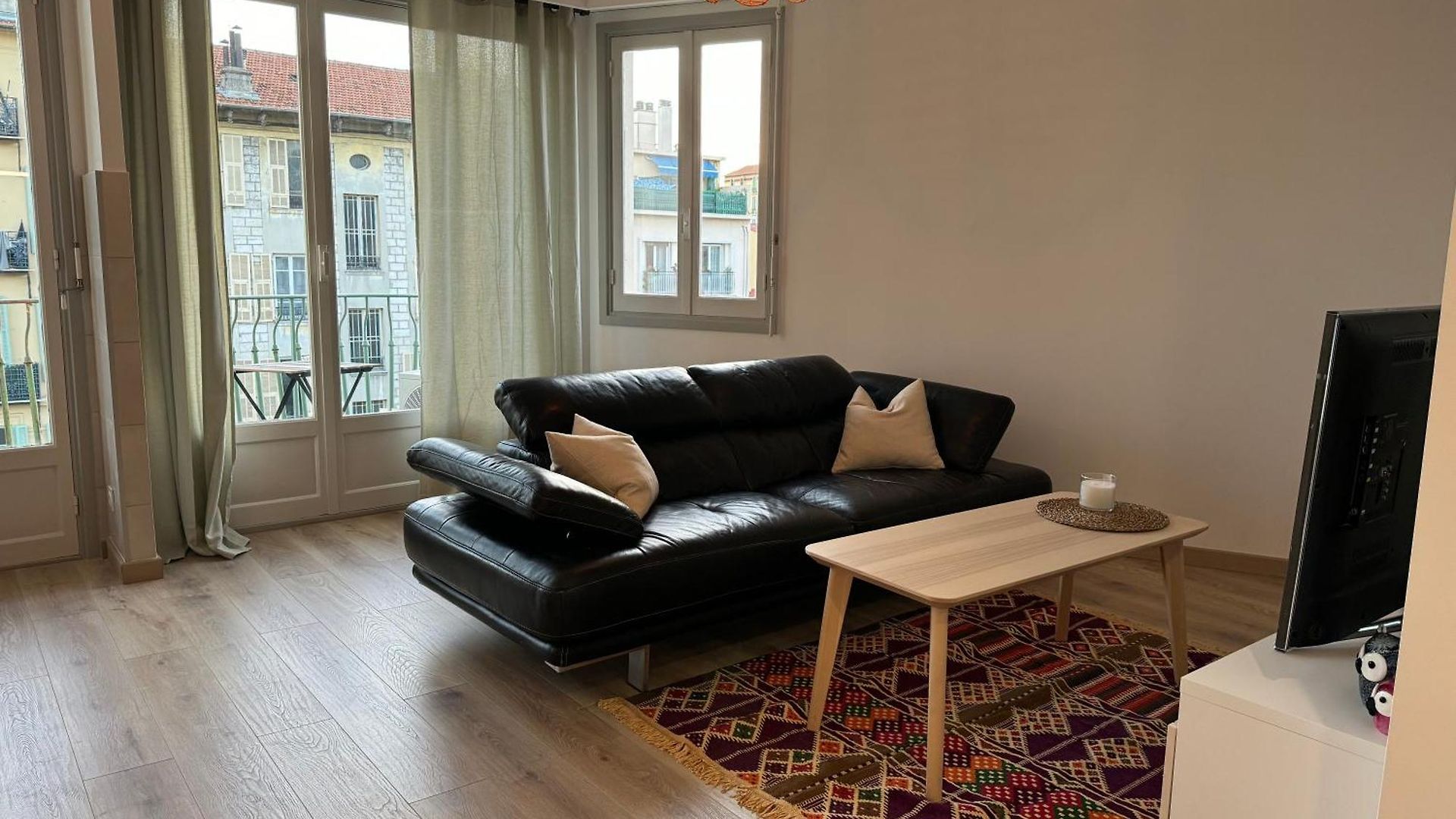 Escapade Azureenne Apartment *