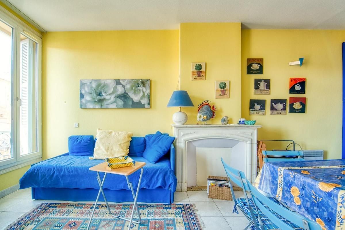 Apartment Bright Two-room With Terrace In Jean-medecin *