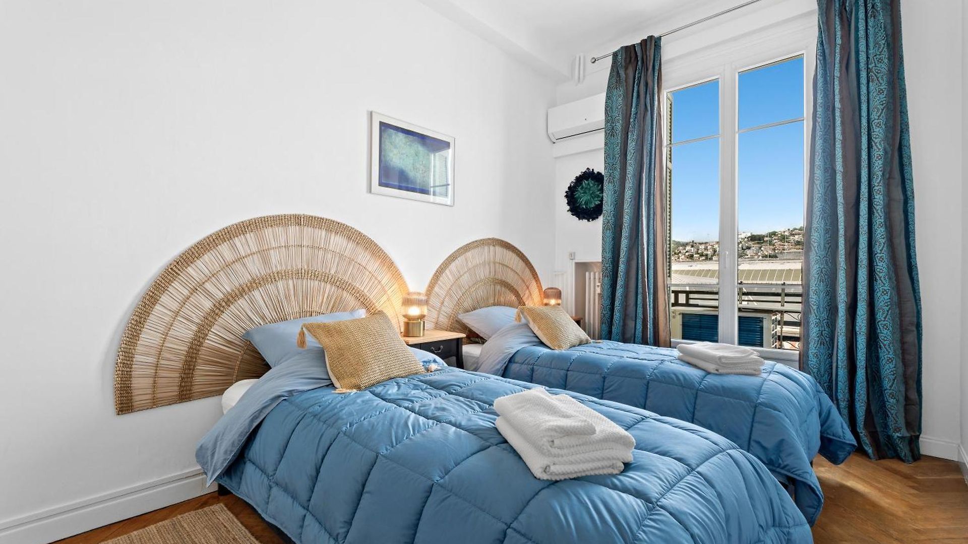 Renting - Auber - Elegant Bright View Station Ac Elevator Apartment Nice