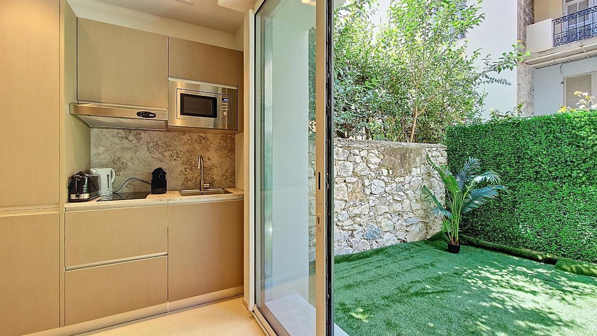Nestor&jeeves -jardin Terracotta- Terrace, Ac, Walk To Apartment *