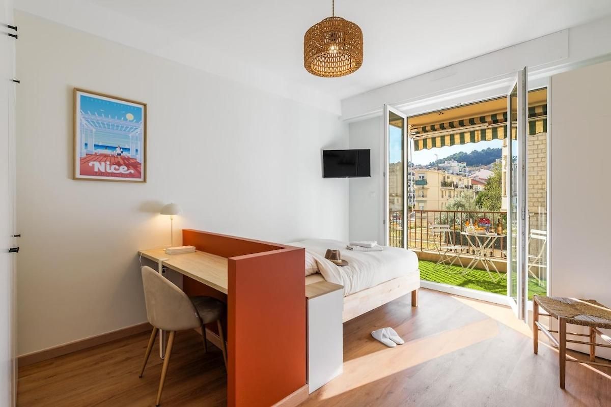 Charme Nicois, 15min De La Mer, 3 Chambres, Climatisation, Terrasse