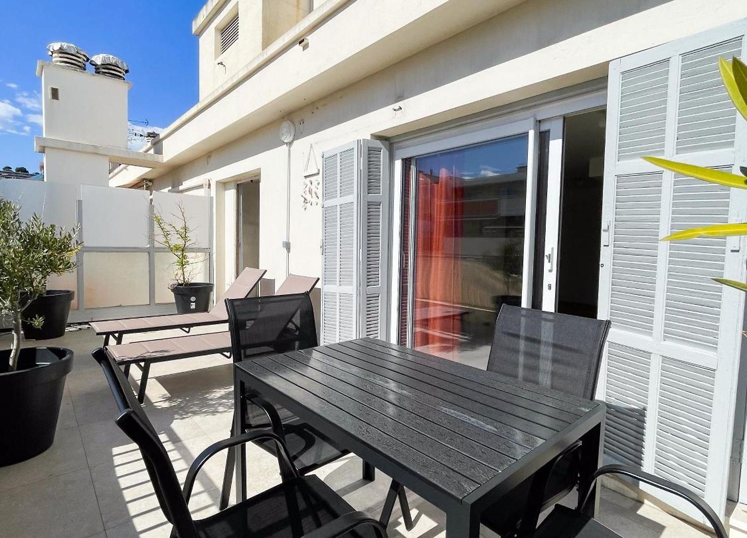 Terrasse Climatisation Parking Apartment