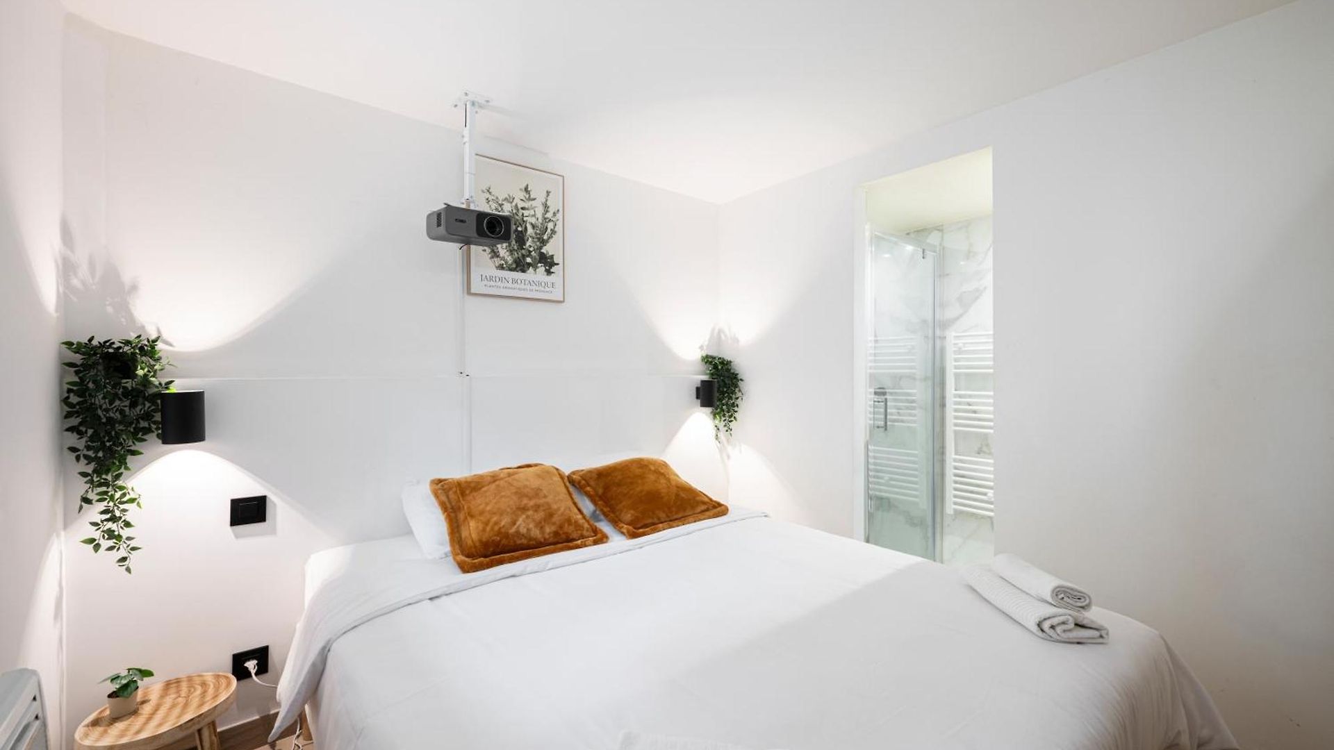 Cozy & Renovated - Close To Market Square Restaurants * Nice