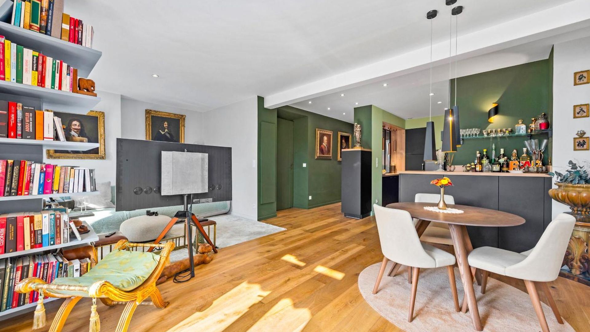 Lumineux Centre, Parking, Clim Apartment