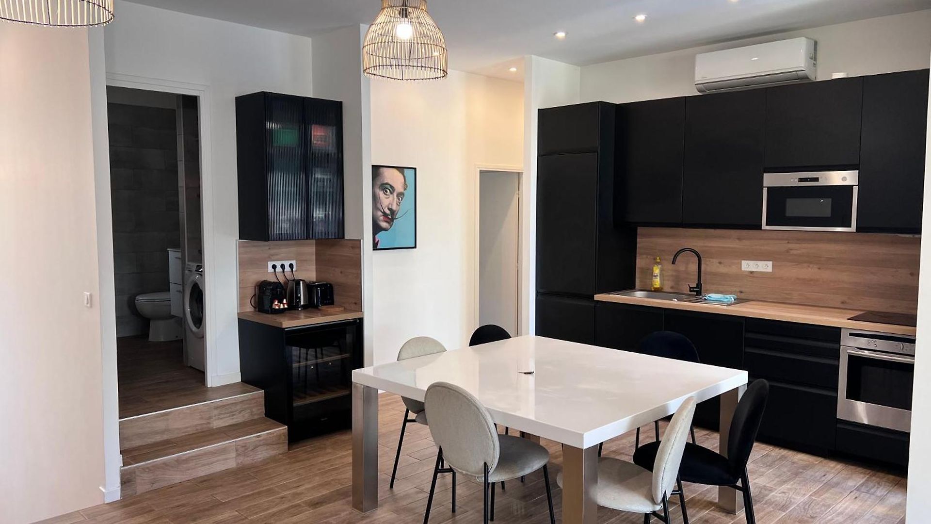 3 Chambres, Piscine Privee Et Parking Apartment