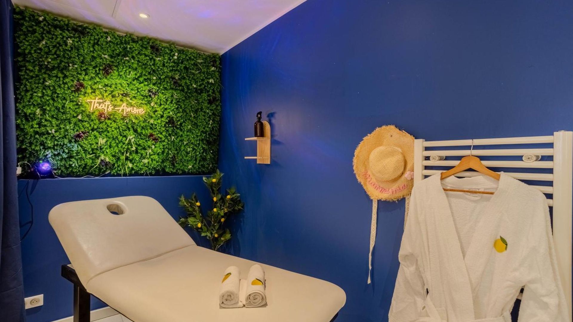 Ciao Bella Wellness - Luxury Jacuzzi, Massage Table & Ac In Appartement